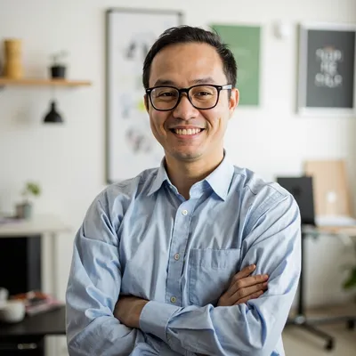 Tom Nakamura headshot